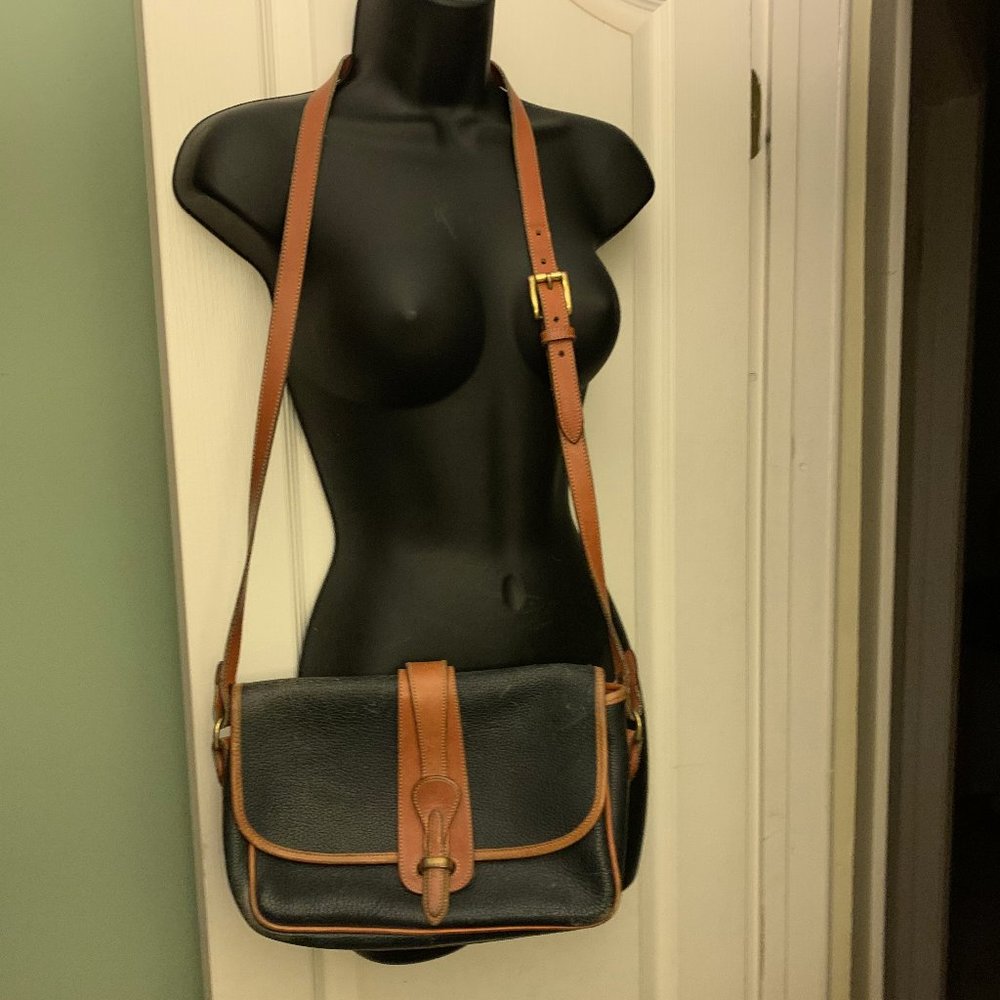 Vintage Dooney Bourke Cross Body Shoulder Bag